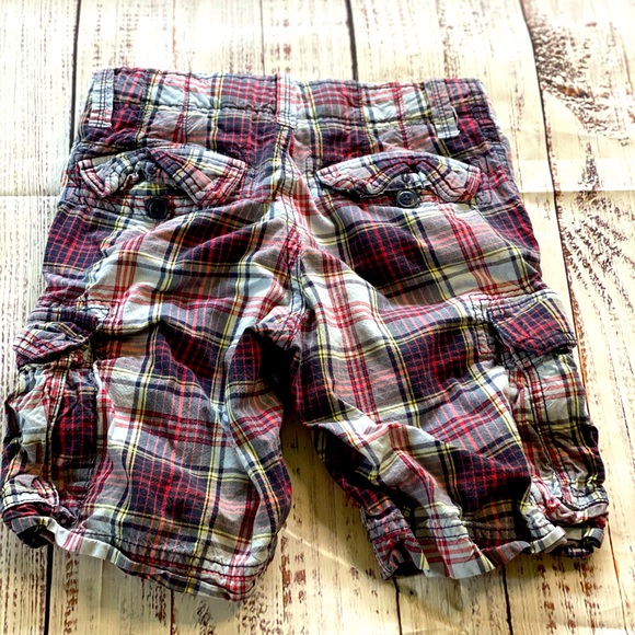 Boys GAP shorts - Picture 3 of 3